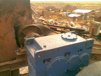 Agnee Helical Gearbox in Stone Crusher